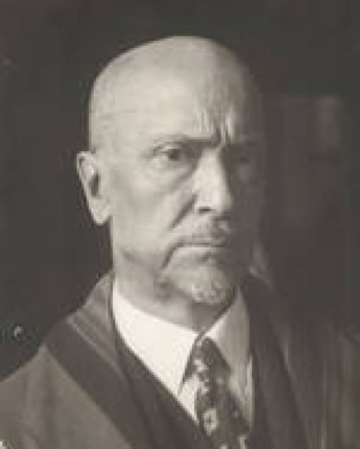 Ernesto Lugaro