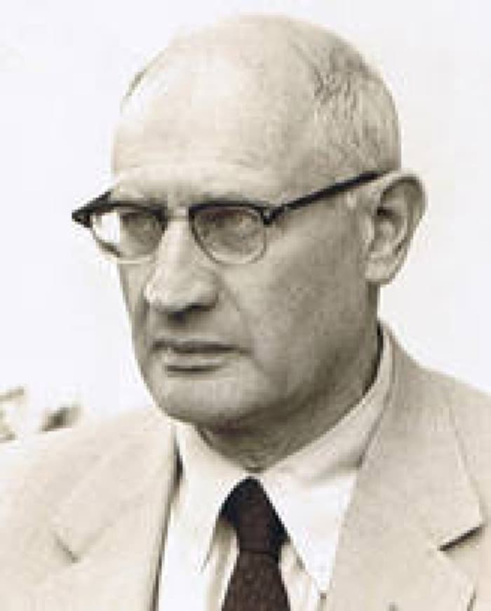 Edoardo Weiss